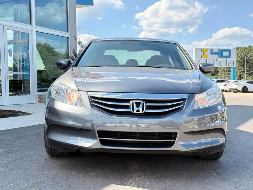 2011 Honda Accord LX photo 1