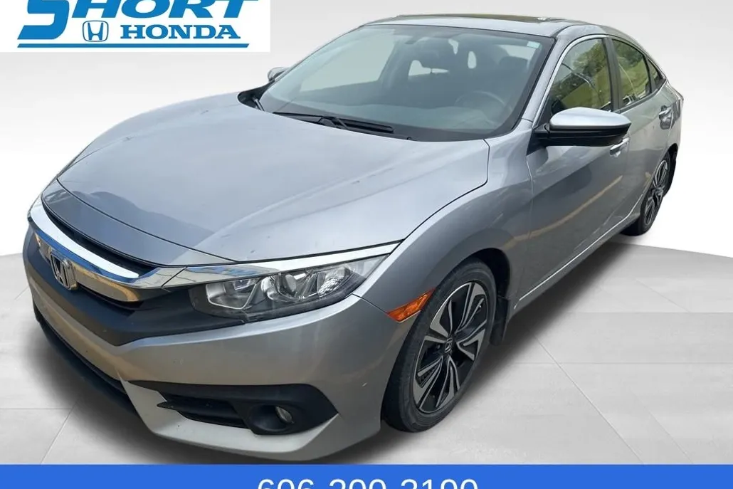 2018 Honda Civic EX-T photo 1
