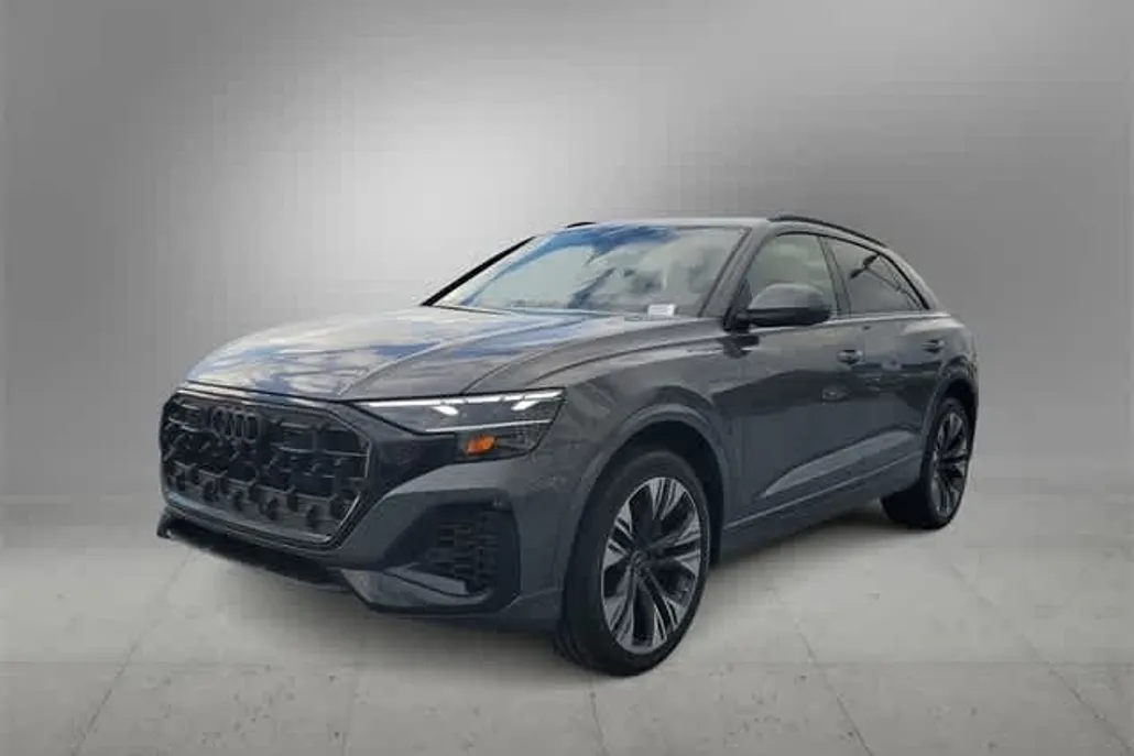 2025 Audi Q8 55 Premium Plus photo 1