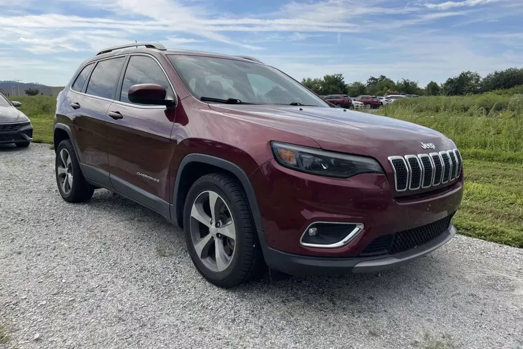 2019 Jeep Cherokee Limited photo 1