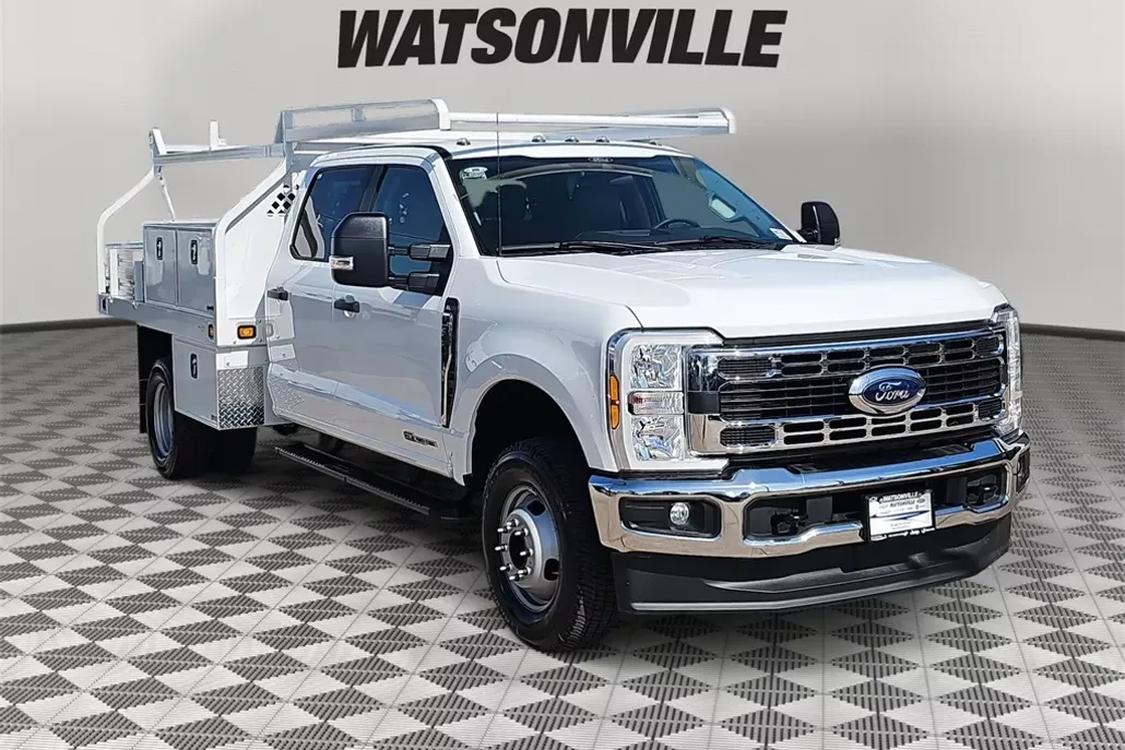 2024 Ford F-350 XL photo 1