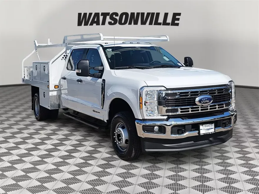2024 Ford F-350 XL photo 1