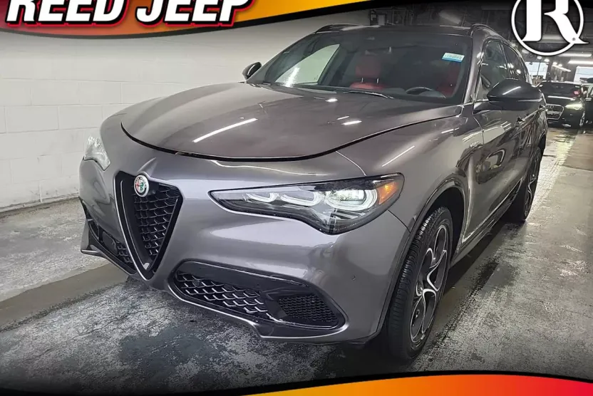 2024 Alfa Romeo Stelvio Tributo Italiano photo 1