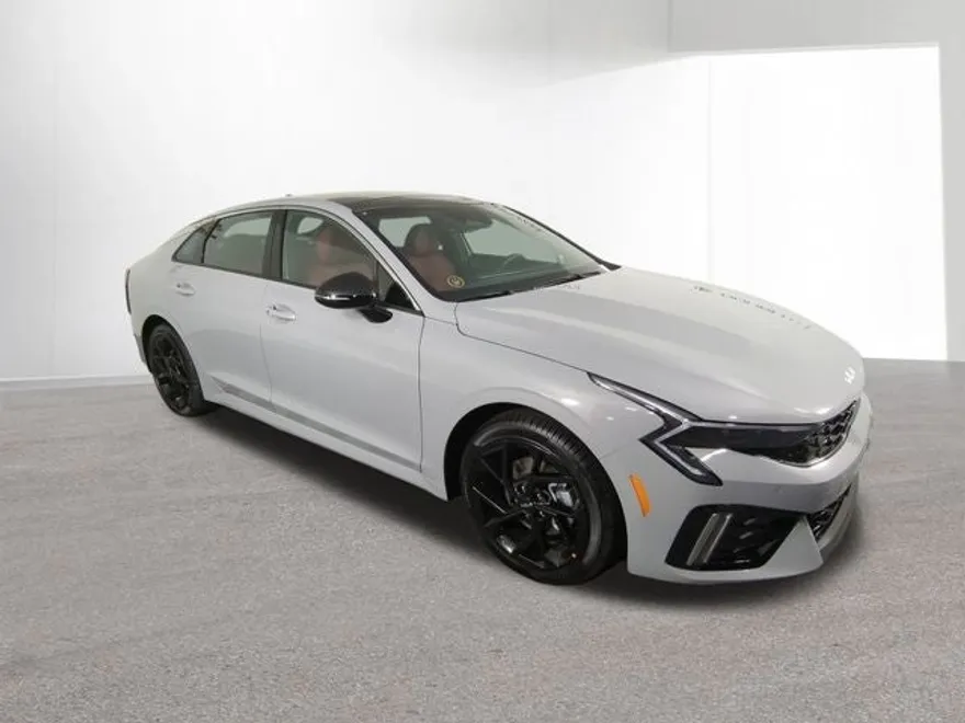 2026 Kia K5 GT-Line photo 1