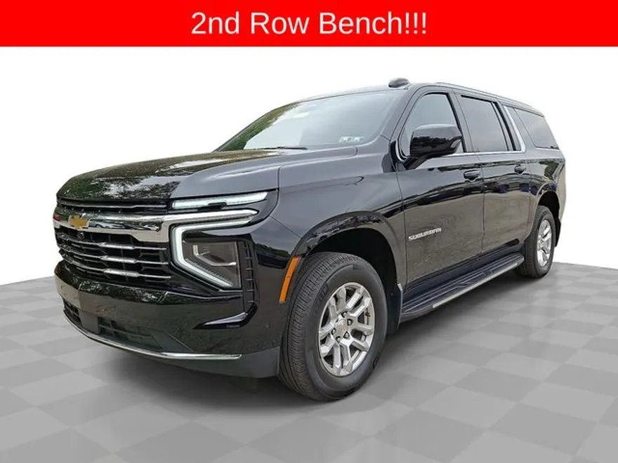 2025 Chevrolet Suburban LT photo 1