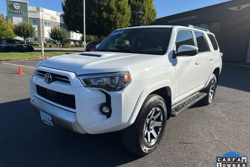 2024 Toyota 4Runner SR5 photo 1