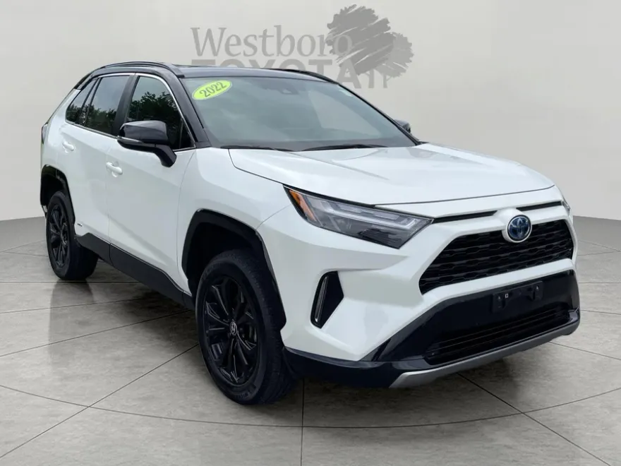 2022 Toyota RAV4 XSE photo 1