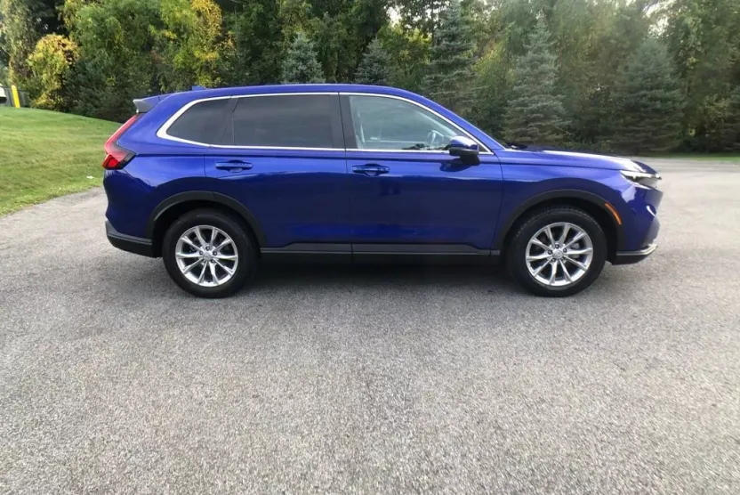 2023 Honda CR-V EX-L photo 1