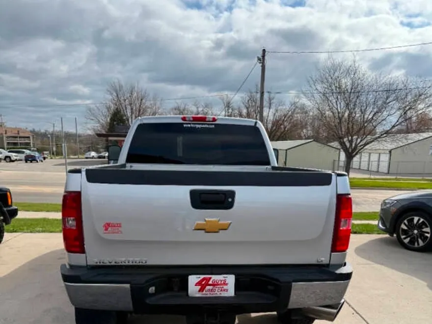 2012 Chevrolet Silverado 2500HD LT photo 1