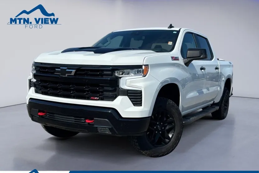 2024 Chevrolet Silverado 1500 LT Trail Boss photo 1