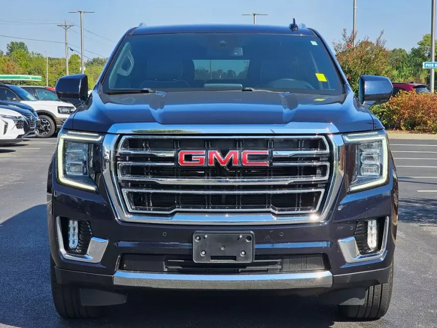2023 Gmc Yukon XL SLT photo 1