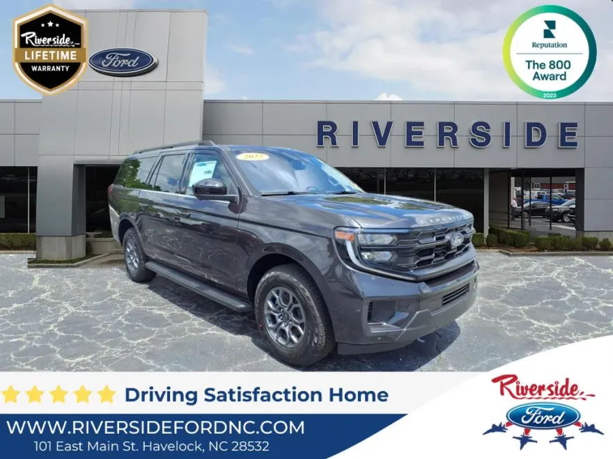 2025 Ford Expedition MAX photo 1