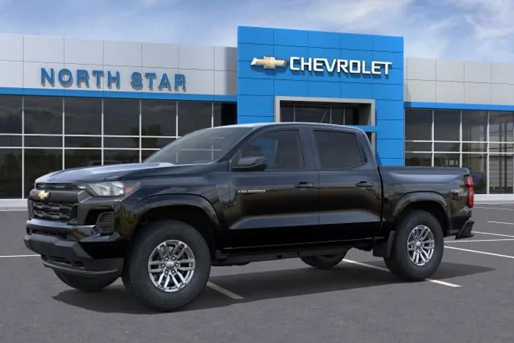 2025 Chevrolet Colorado Work Truck LT photo 1