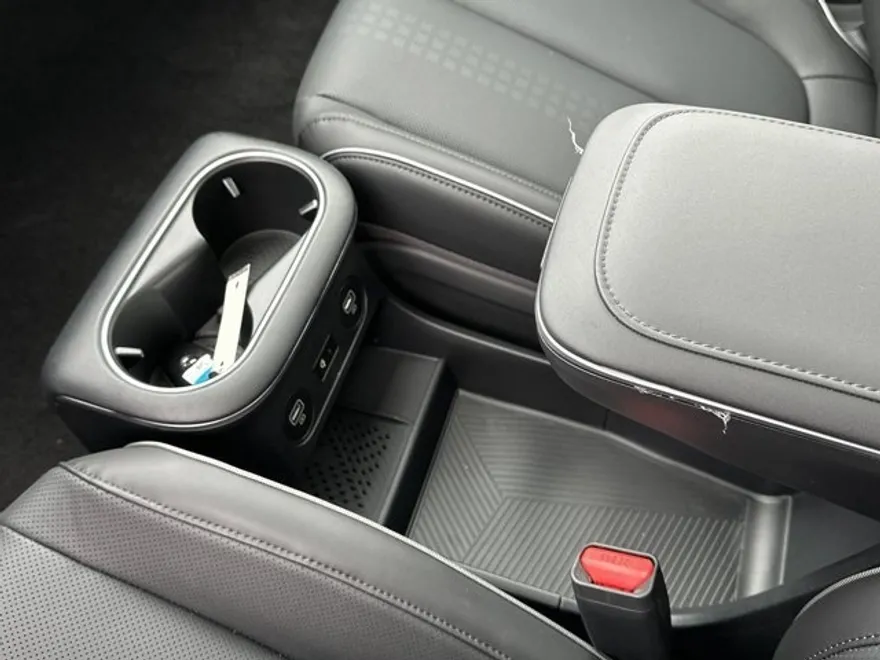 2024 Hyundai Ioniq 5 Limited photo 24