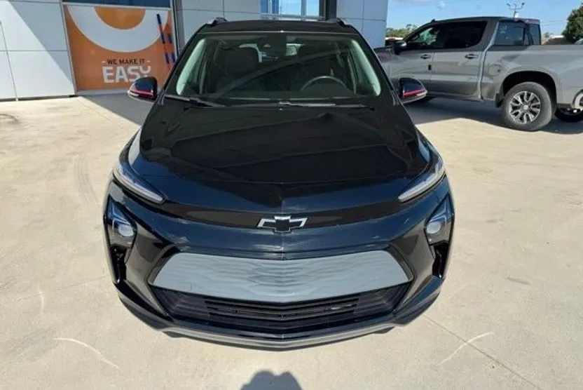 2023 Chevrolet Bolt EUV photo 1