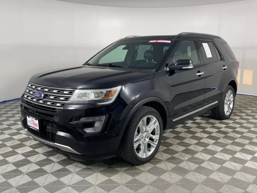 2017 Ford Explorer Limited photo 1