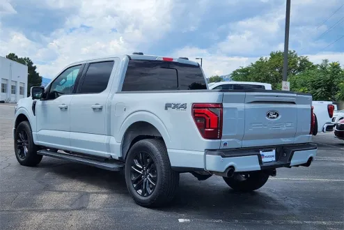 2024 Ford F-150 Lariat photo 2