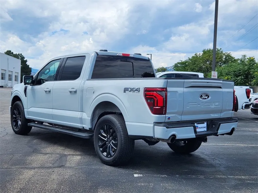 2024 Ford F-150 Lariat photo 2