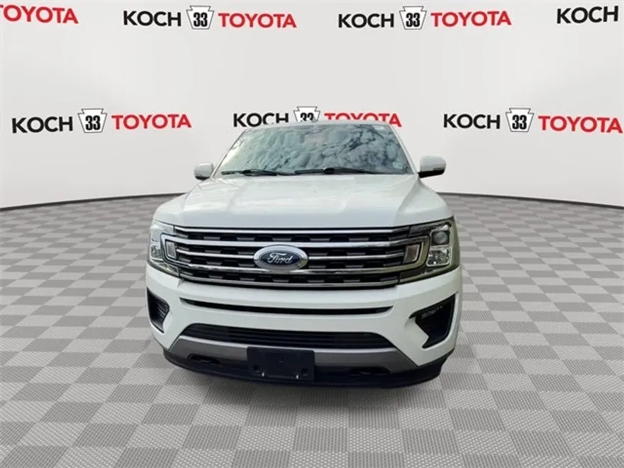 2021 Ford Expedition XLT photo 1