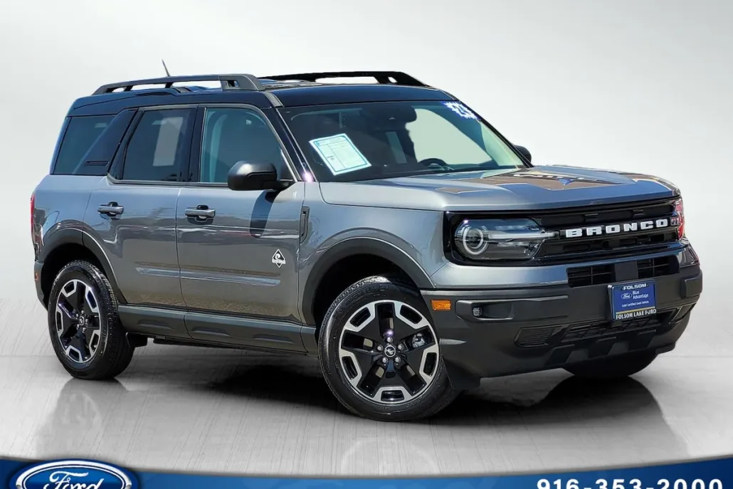2024 Ford Bronco Sport Outer Banks photo 1