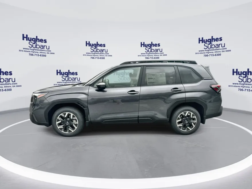 2025 Subaru Forester Premium photo 1