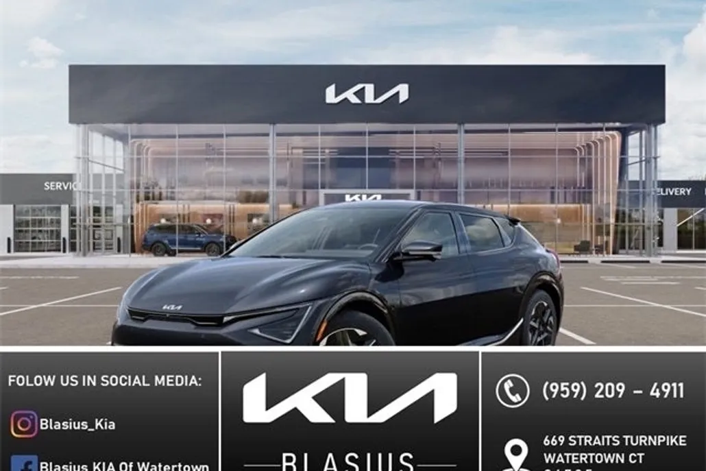 2025 Kia EV6 Wind photo 1