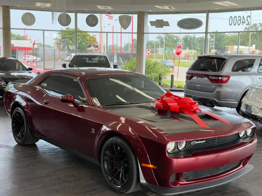 2021 Dodge Challenger R/T Scat Pack Widebody photo 1