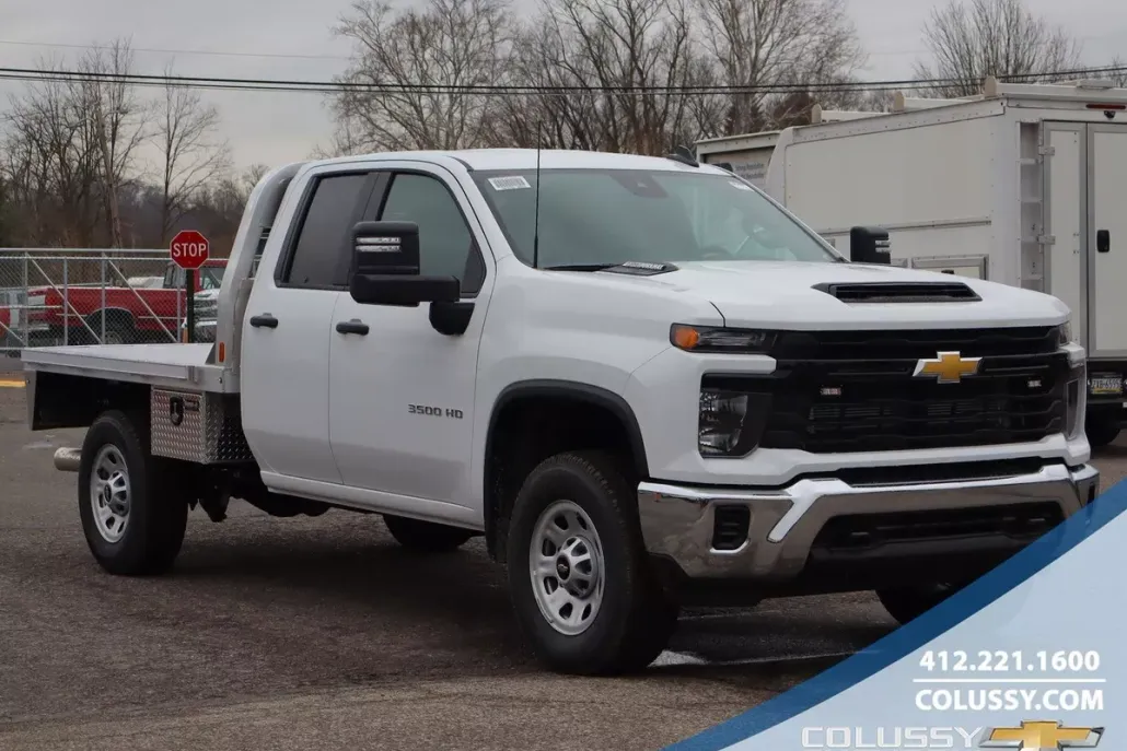 2025 Chevrolet Silverado 3500HD photo 1
