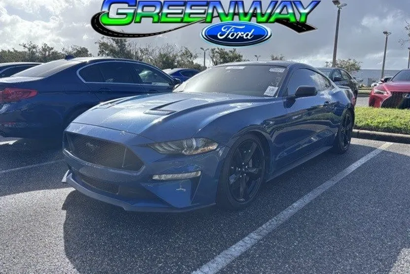 2022 Ford Mustang GT photo 1