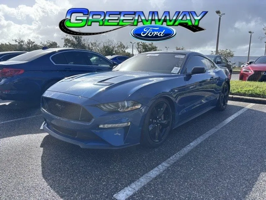 2022 Ford Mustang GT photo 1