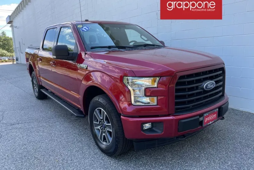 2017 Ford F-150 XLT photo 1