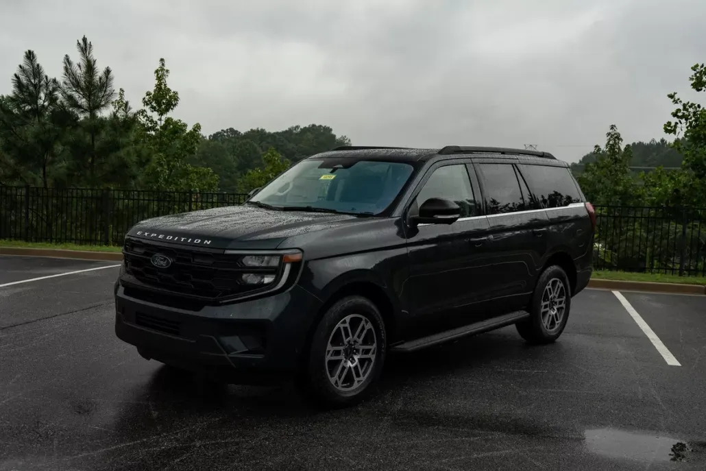 2025 Ford Expedition photo 1