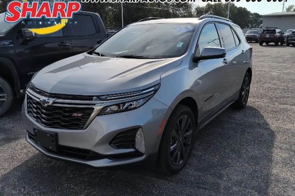 2023 Chevrolet Equinox RS photo 1