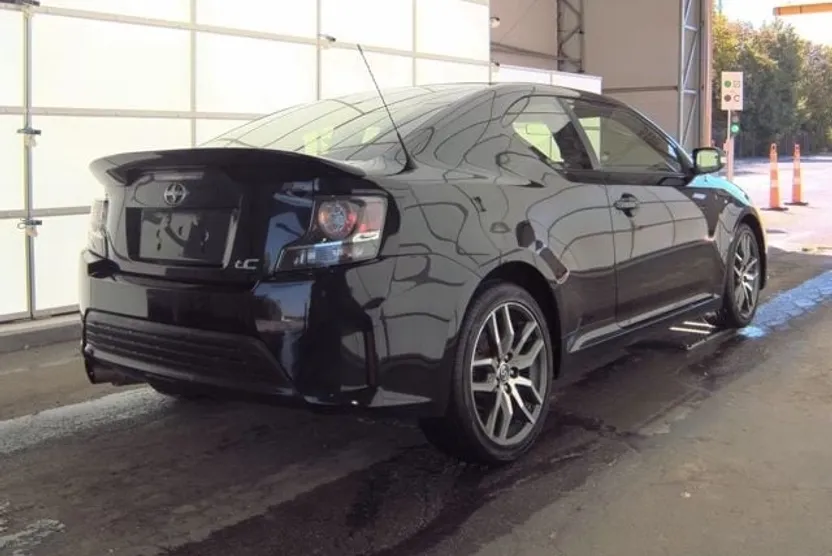 2014 Scion tC photo 1
