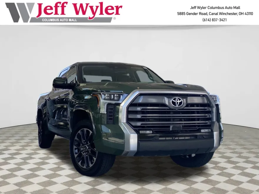 2022 Toyota Tundra Limited CrewMax photo 1