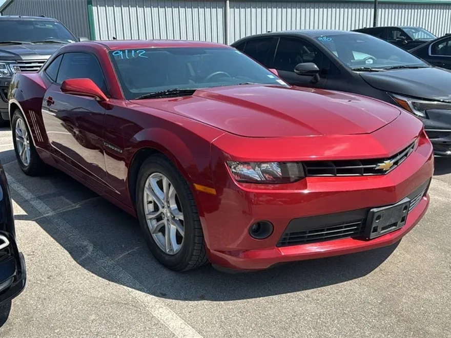 2015 Chevrolet Camaro 1LT photo 1