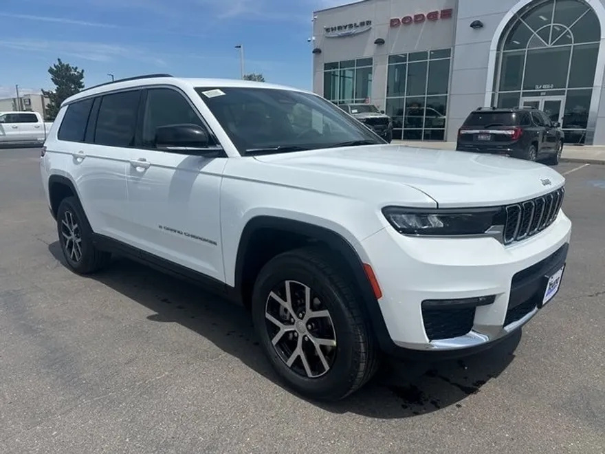 2025 Jeep Grand Cherokee Limited Sport photo 1
