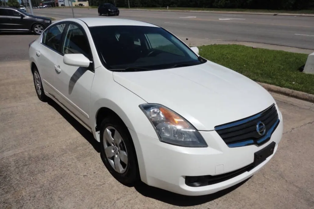 2008 Nissan Altima 2.5 S photo 1