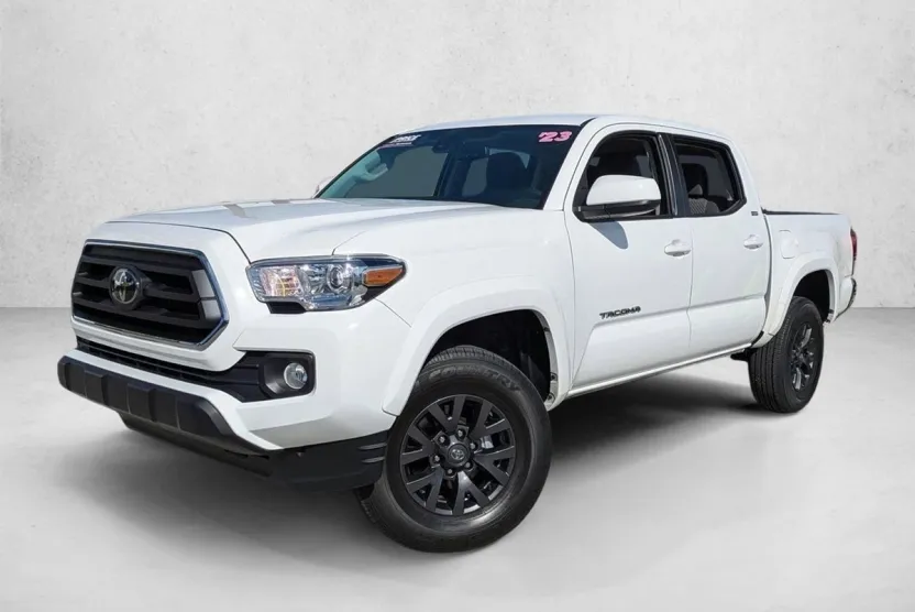 2023 Toyota Tacoma SR5 V6 photo 1