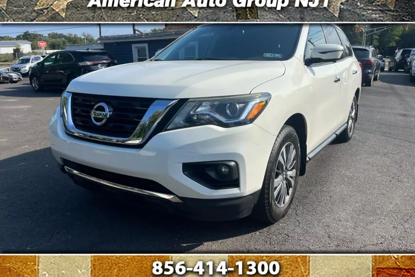 2018 Nissan Pathfinder 4x4 SL photo 1