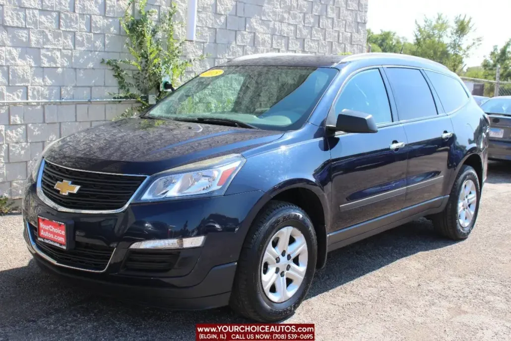 2015 Chevrolet Traverse LS photo 1