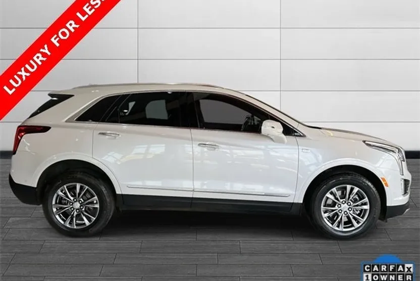 2022 Cadillac XT5 Premium Luxury photo 1