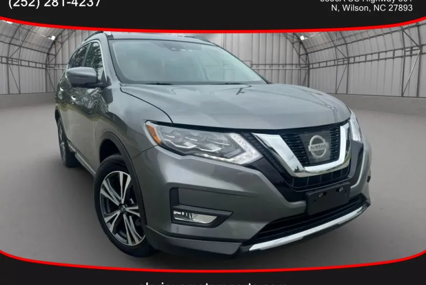 2017 Nissan Rogue SL photo 1
