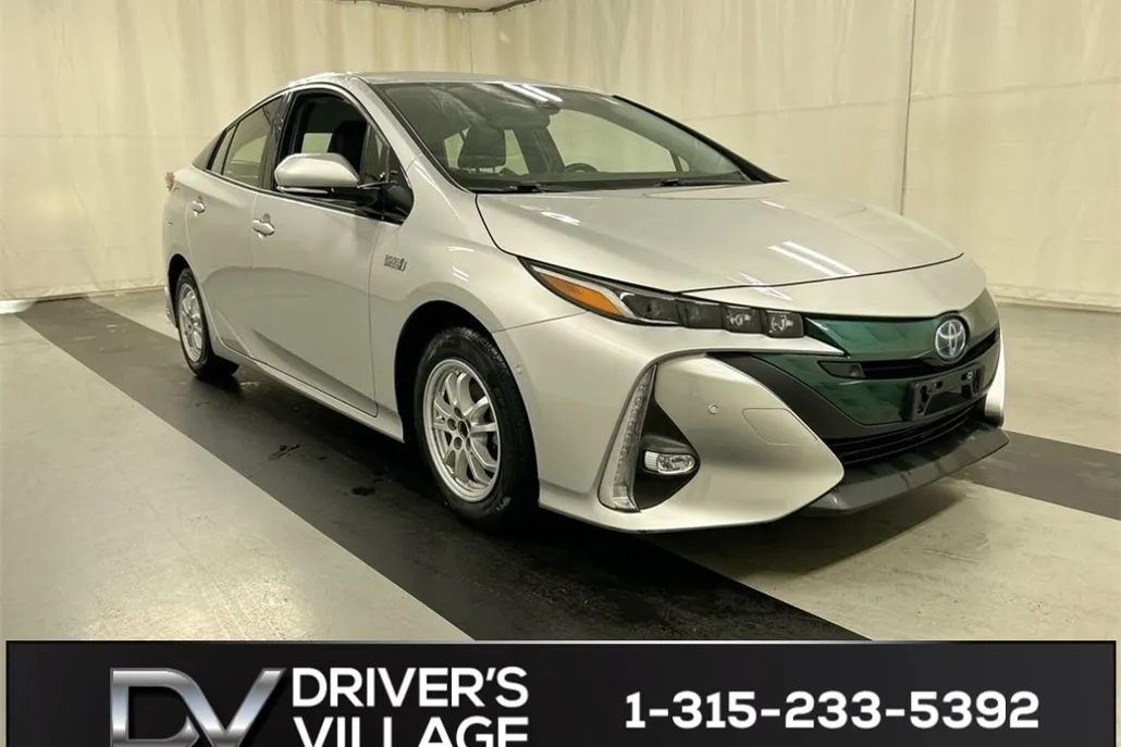 2018 Toyota Prius Prime Plus photo 1