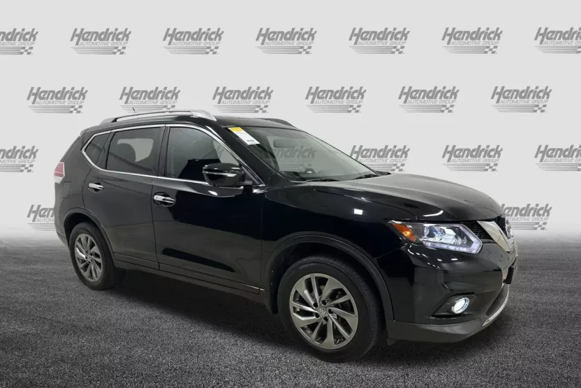2015 Nissan Rogue SL photo 1