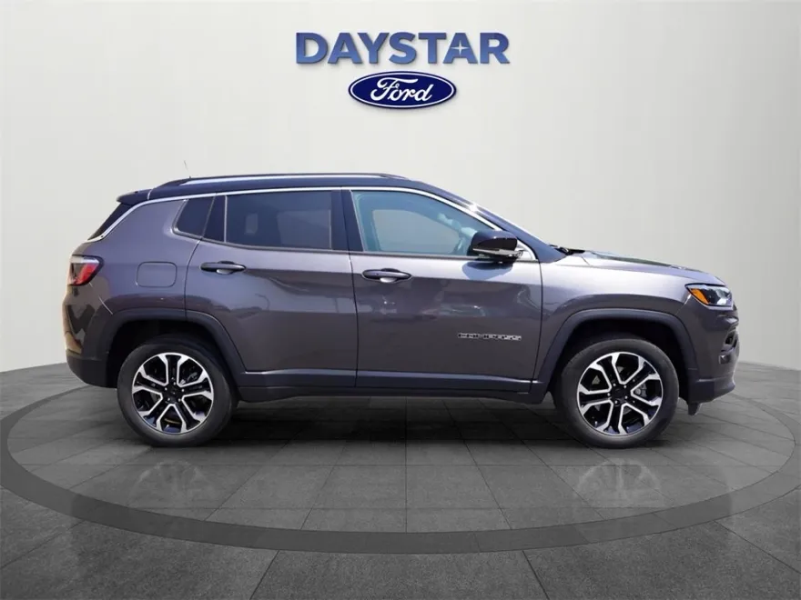 2022 Jeep Compass Limited photo 1