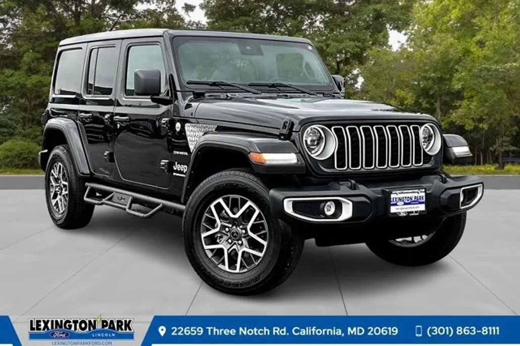 2024 Jeep Wrangler Sahara photo 1