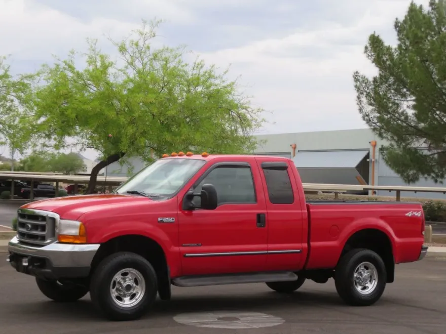 2000 Ford F-250 XL photo 1