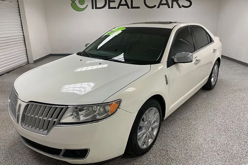 2012 Lincoln MKZ photo 1