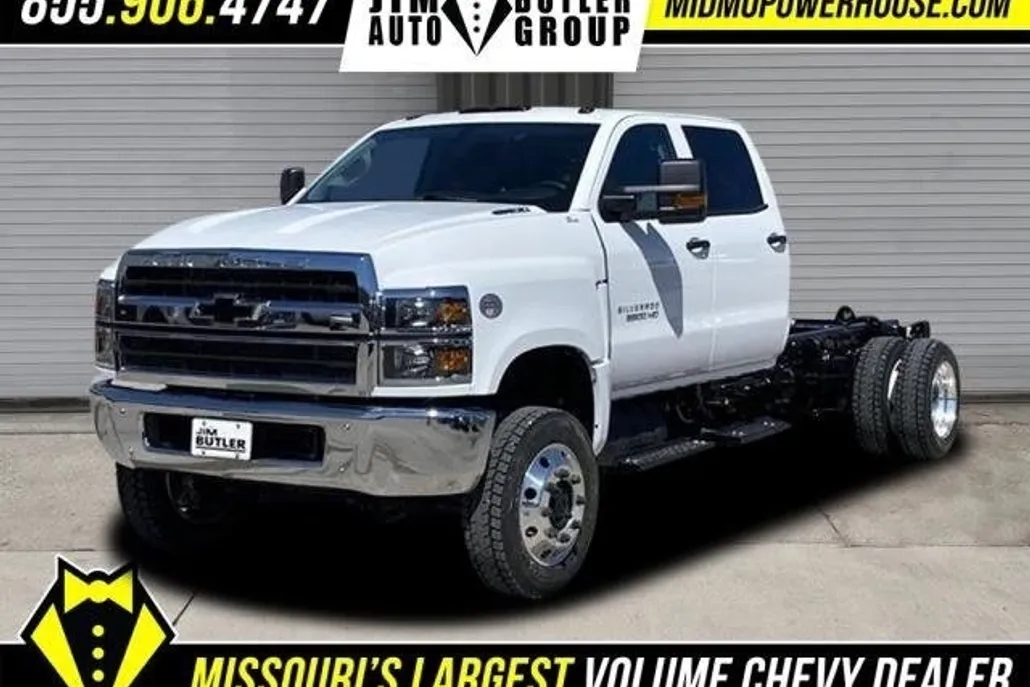 2024 Chevrolet Silverado 5500HD Work Truck photo 1